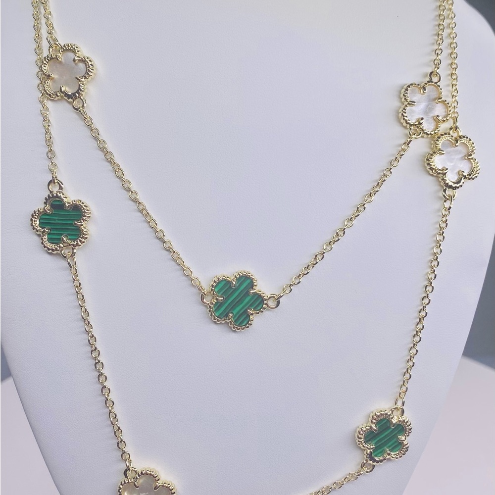 SOLD GENUINE MALACHITE & MOTHER OF PEARL NECKLACE - Picture 2 of 2